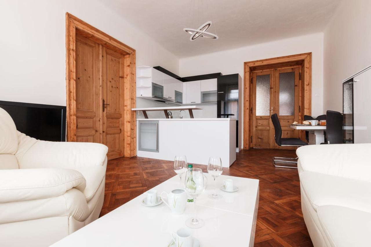 Prague Days - Stylish New Town Apartments מראה חיצוני תמונה