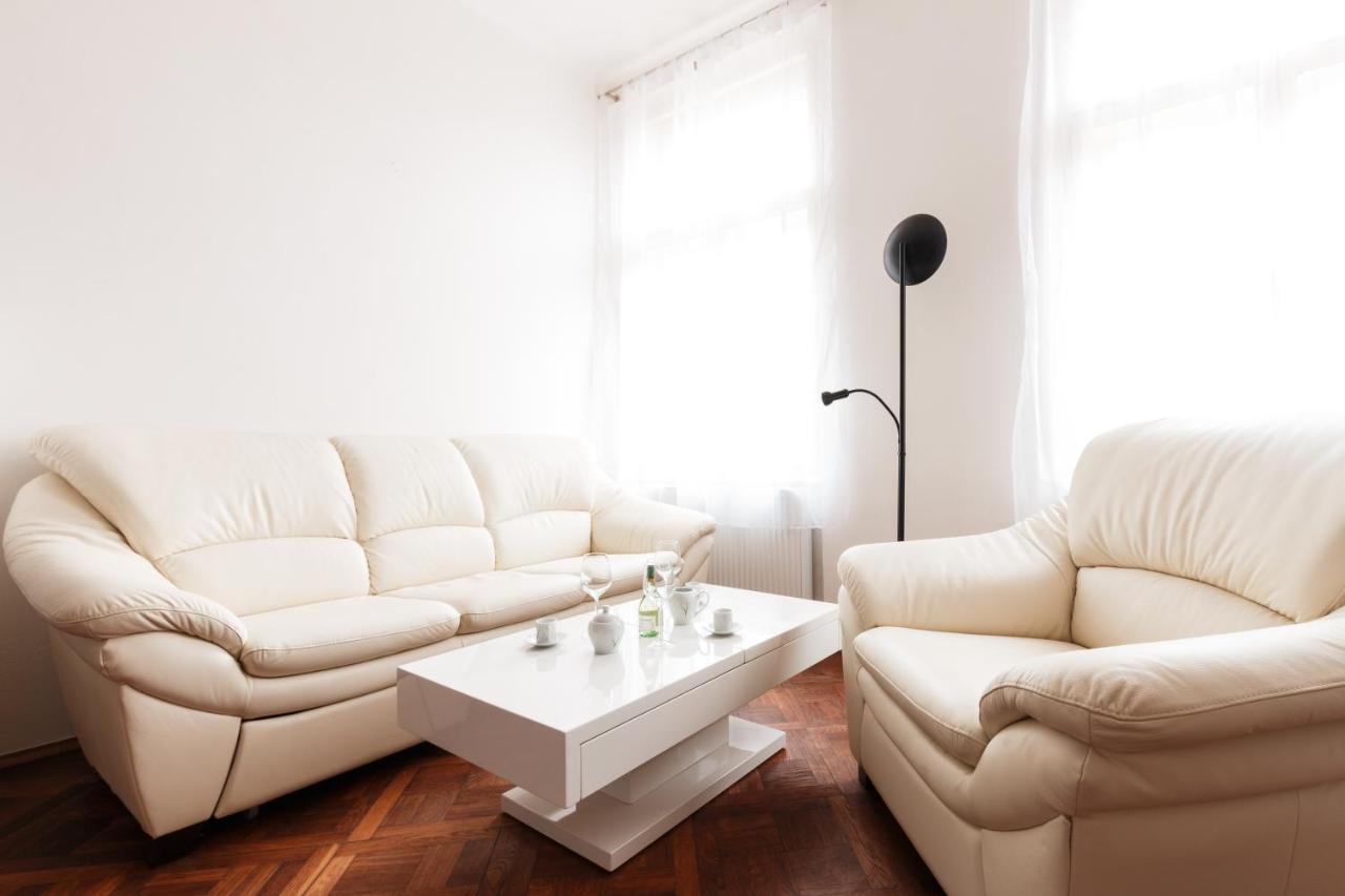 Prague Days - Stylish New Town Apartments מראה חיצוני תמונה